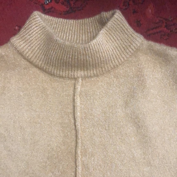 🌺🌺NWOT MOCKNECK FAUX FUR TRIM PONCHO SIZE L - Picture 4 of 6